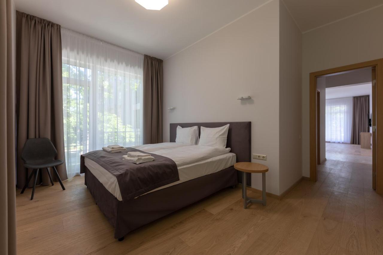 Oasis Apartments ยูร์มาลา ภายนอก รูปภาพ